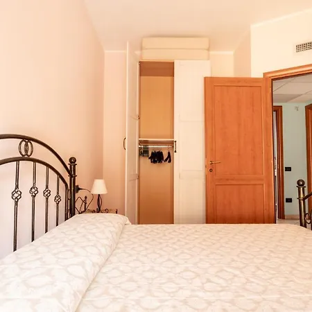 Apartment Casa Antares, Villasimius Centre